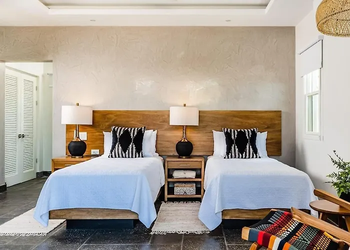 The Point Experience * Tamarindo